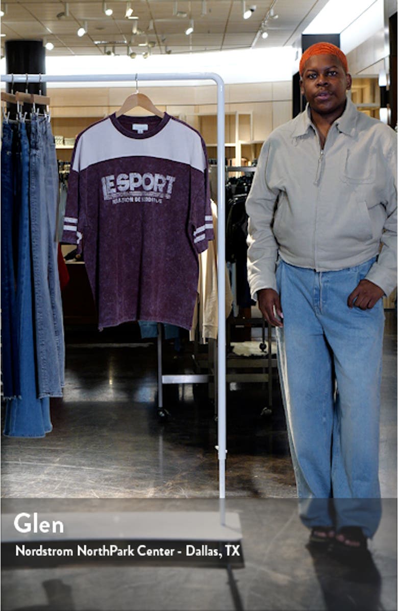 Le Sports Oversize Colorblock Graphic T-Shirt, sales video thumbnail