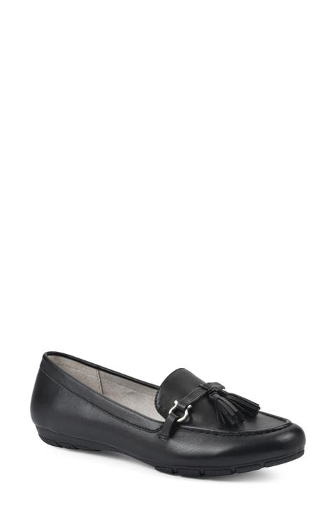 Gush Tassel Loafer - Wide Width Available (Women)