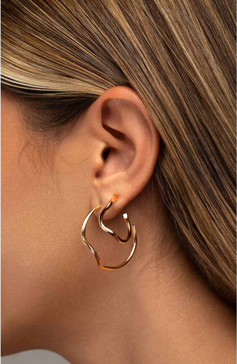 PIERETTI Noele wave hoops earrings large, Alternate, color, Gold Plate
