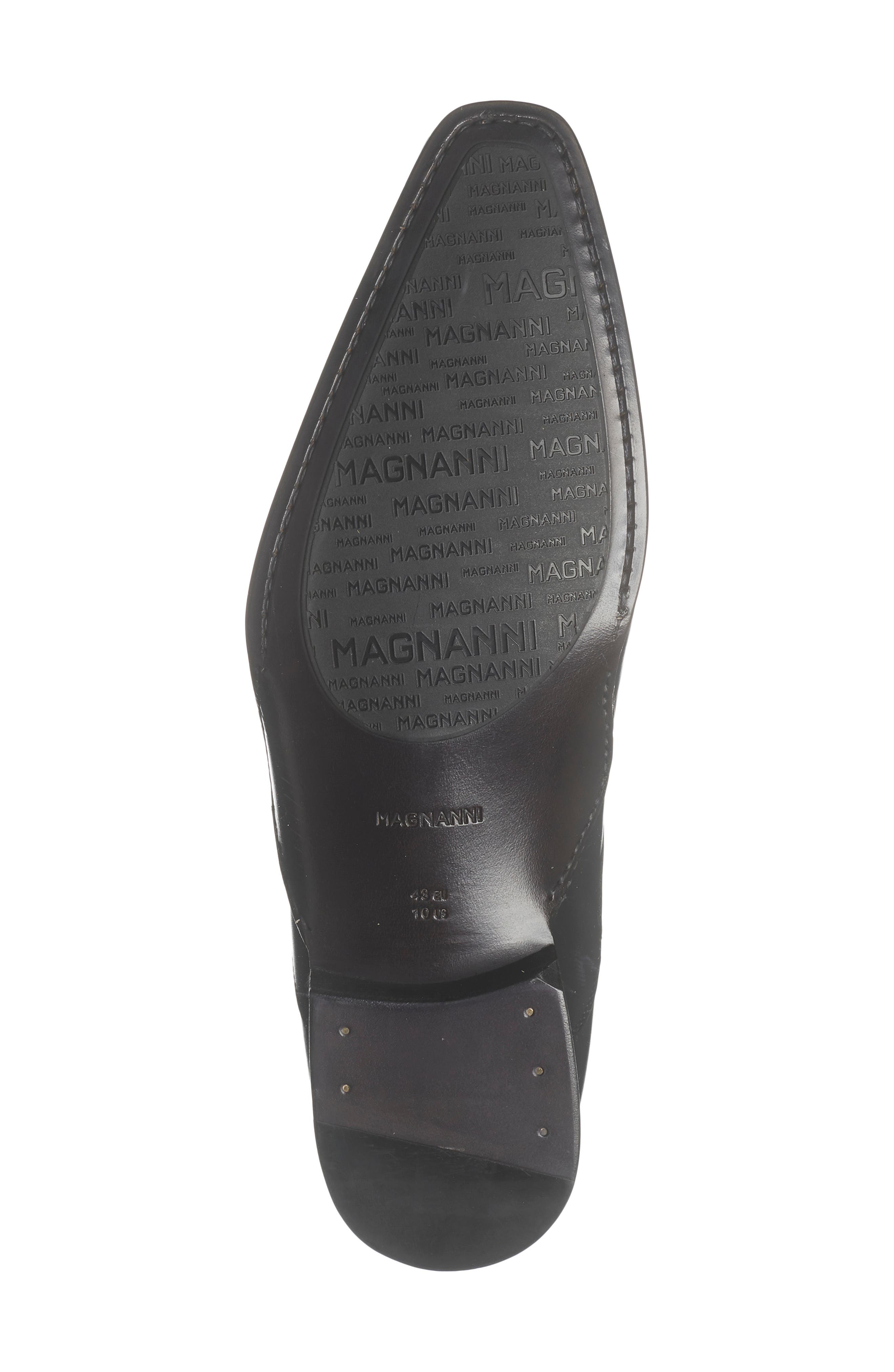 Magnanni Grant Chelsea Boot, Alternate, color, Black