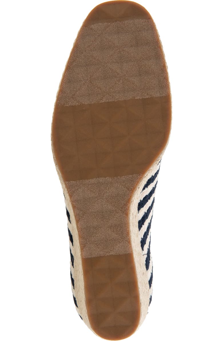 Aerosoles Roma Wedge Pump, Alternate, color, Eggnog/ Navy Stripe