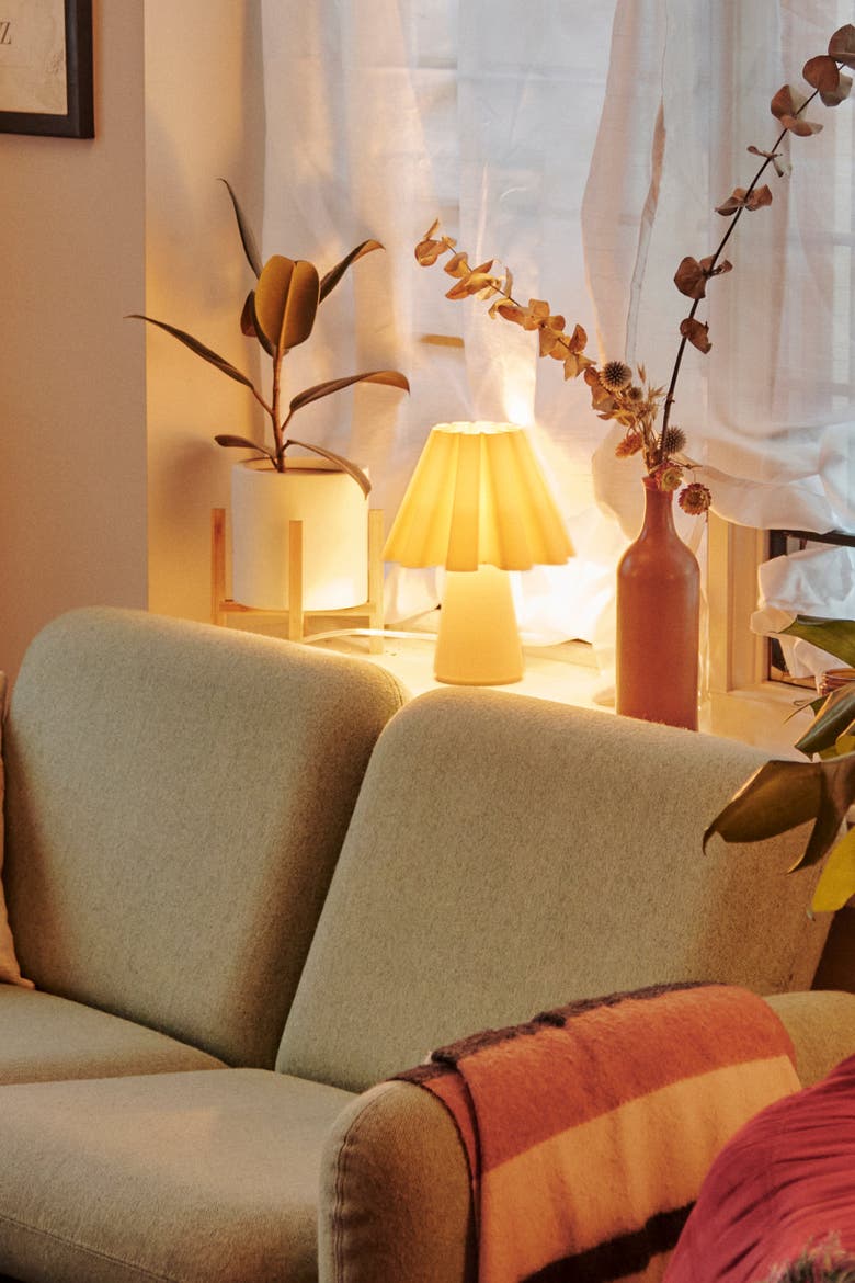 Ruff Lamp, Alternate, color, Eggshell
