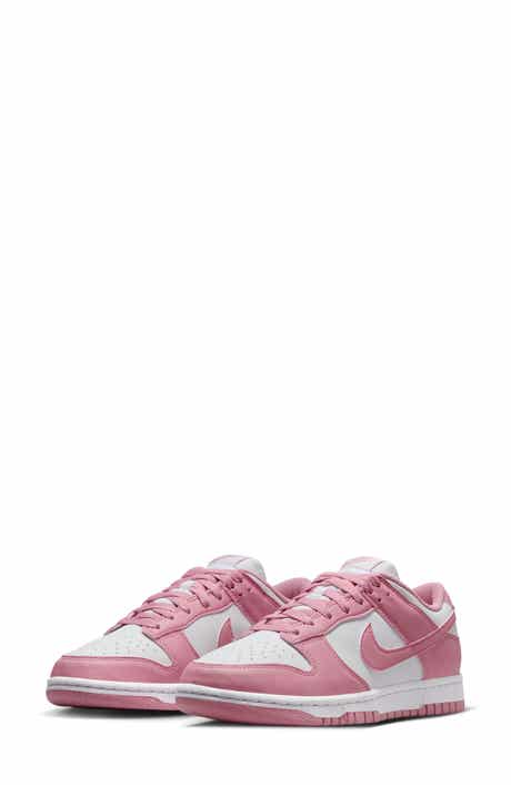Dunk Low Next Nature Sneaker