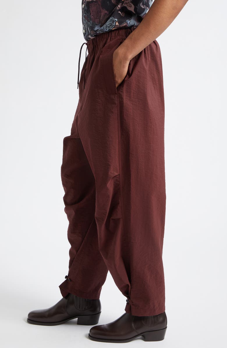 Lemaire Washed Technical Cotton Blend Parachute Pants, Alternate, color, Porto