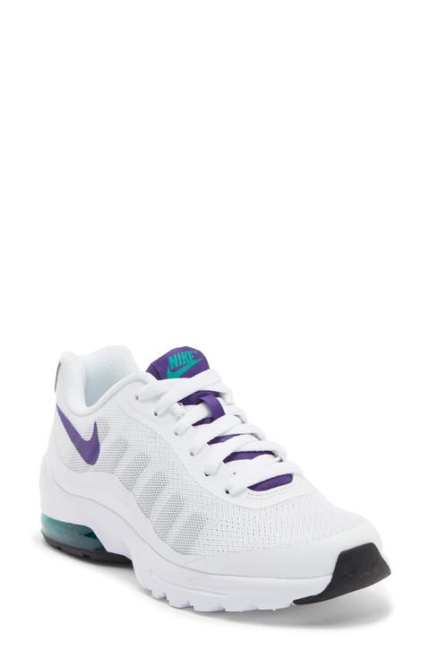 Air Max Invigor Sneaker