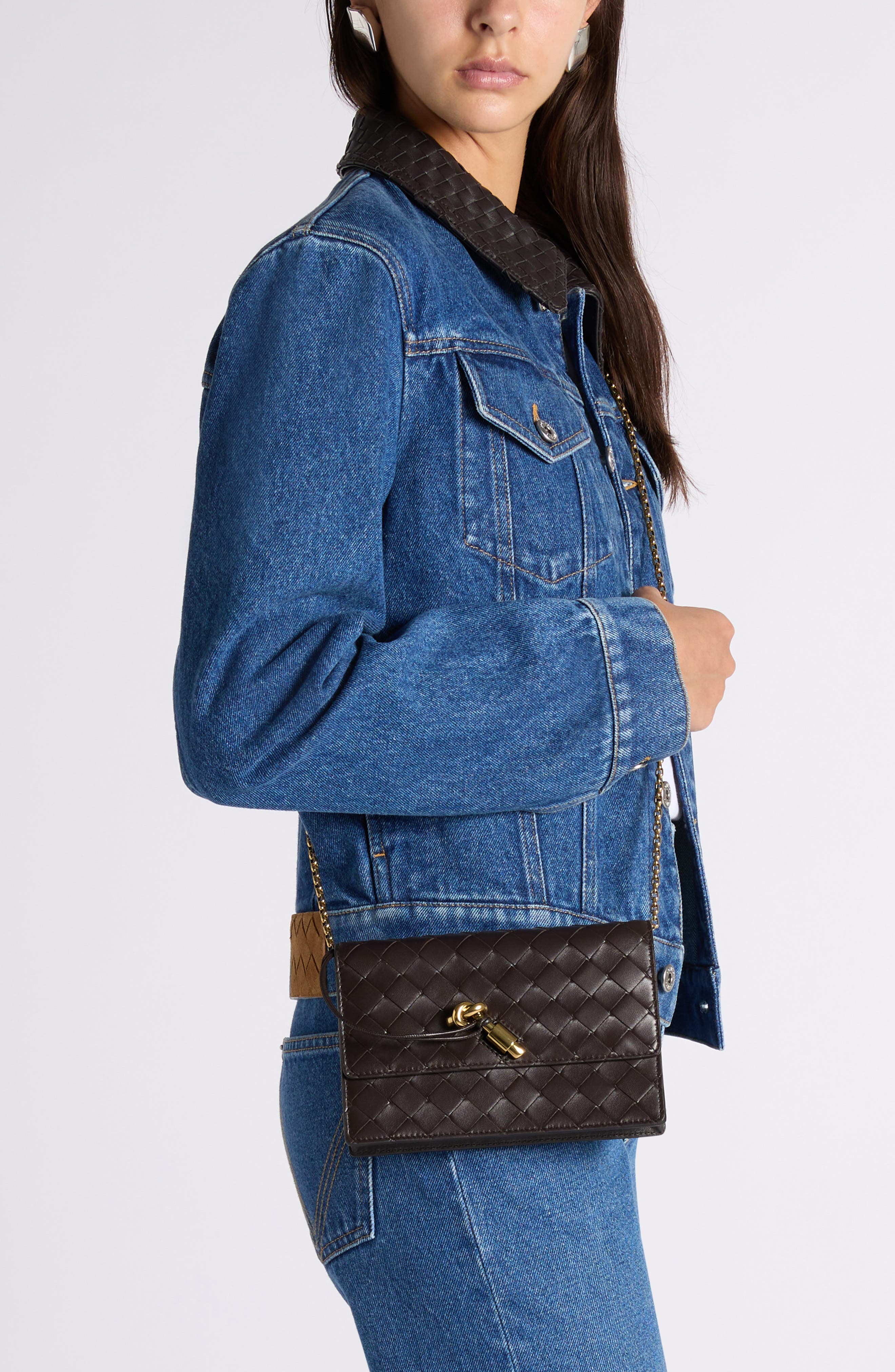 Slim Andiamo Intrecciato Lambskin Crossbody Wallet, Alternate, color, FONDANT BRASS