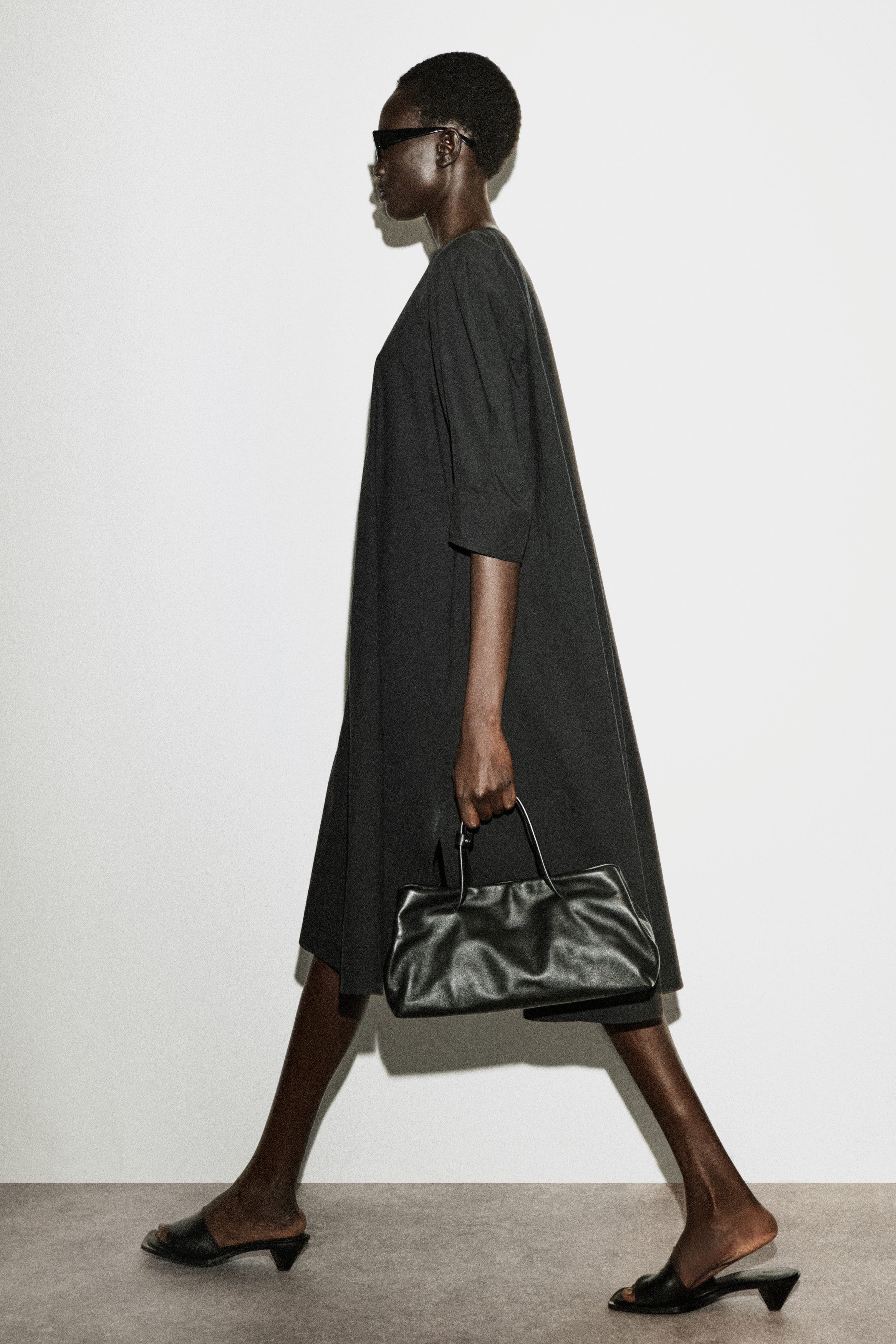 Rounded V-Neck Cotton Midi Dress - image 2