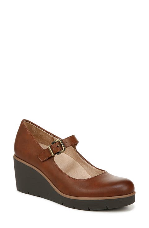 Adore Mary Jane Wedge (Women)