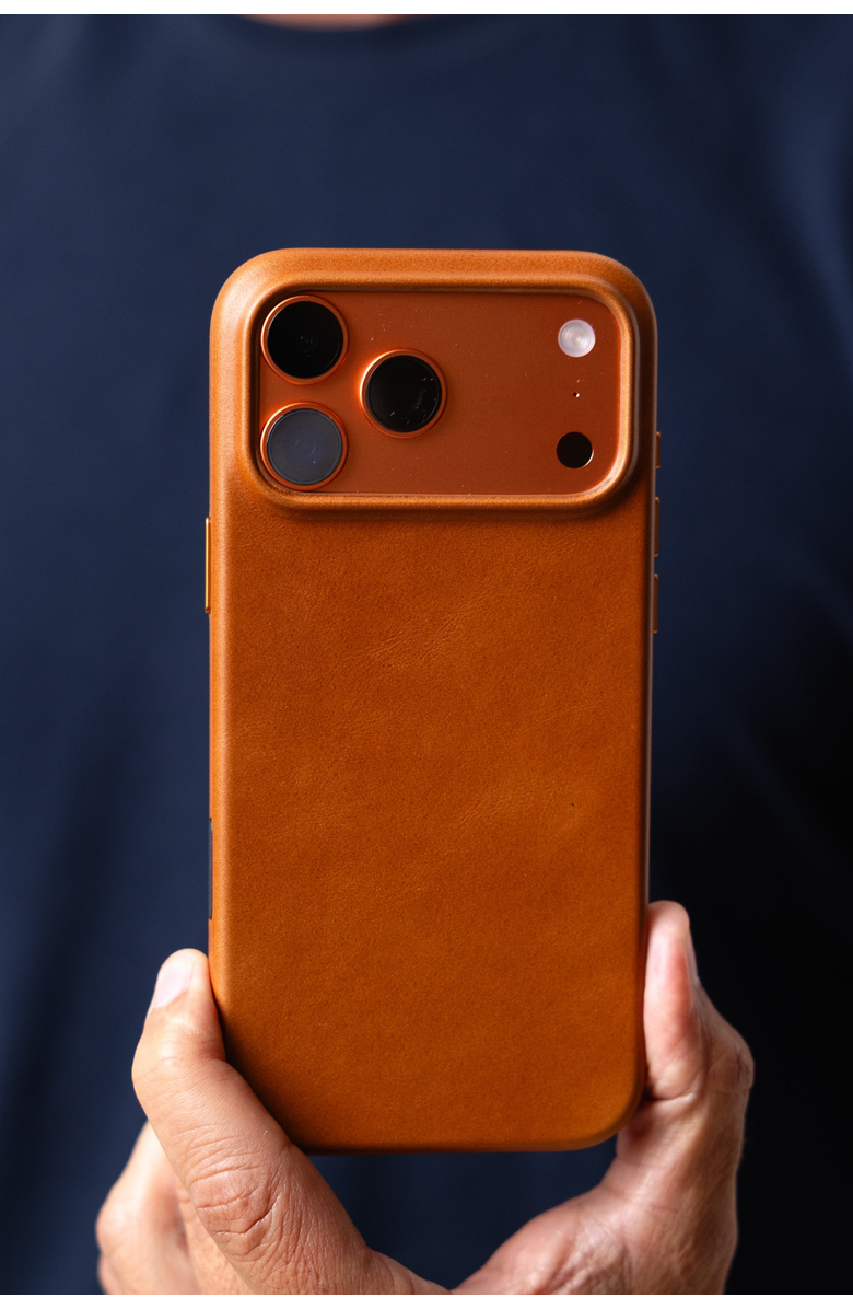 Bluebonnet The Minimalist iPhone 17 Pro Max Leather MagSafe Case, Alternate, color, Saddle Tan