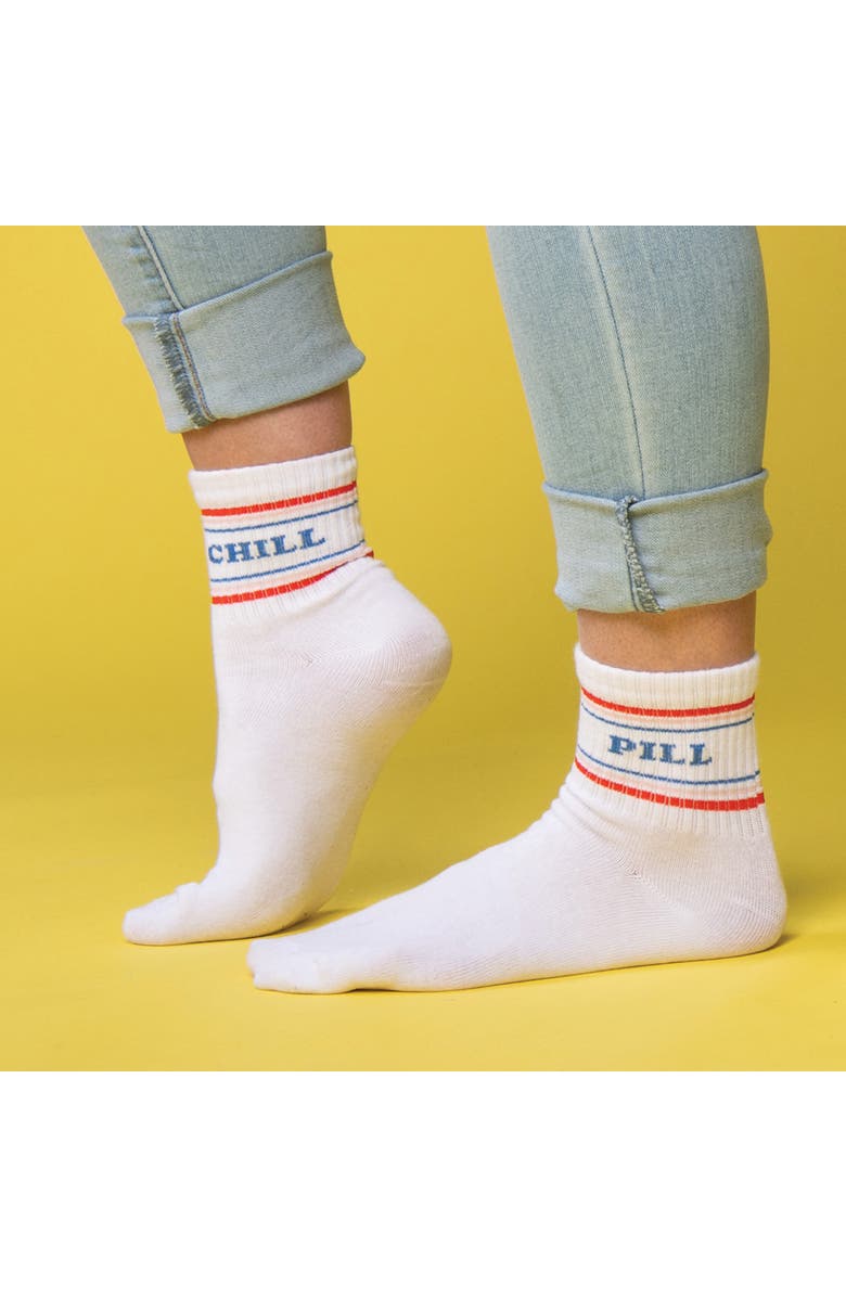 Totalee Gift Chill/Pill Socks Cotton White, Alternate, color, White