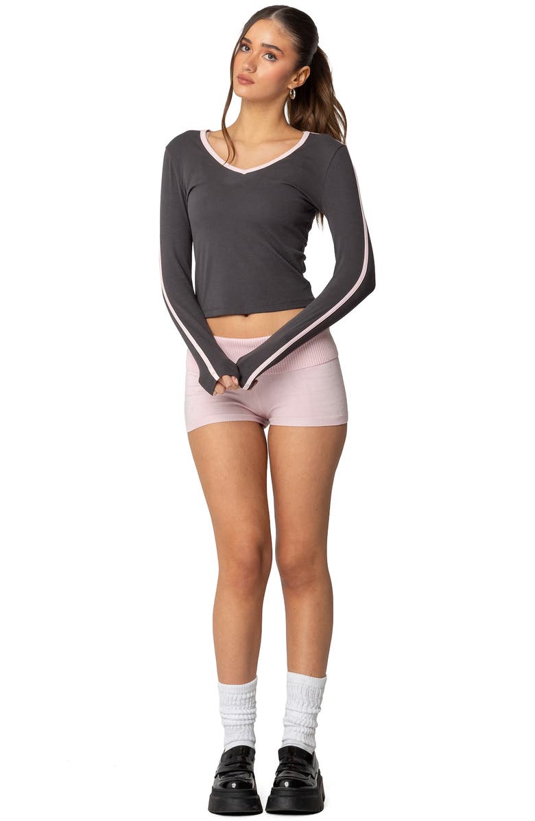 EDIKTED Contrast V-Neck Long Sleeve Crop T-Shirt, Alternate, color, Dark-Gray