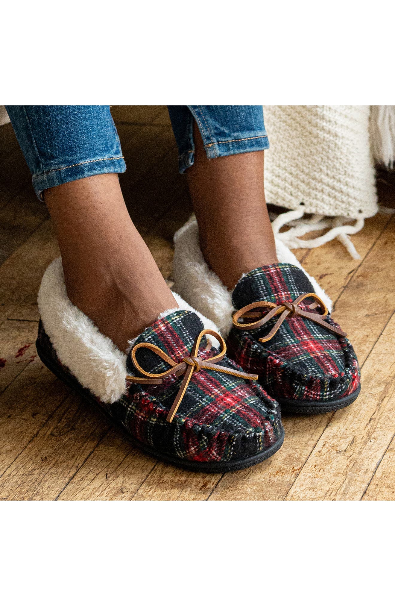 Minnetonka Camp Faux Fur Lined Moccasin Slipper, Alternate, color, Black Tartan Plaid