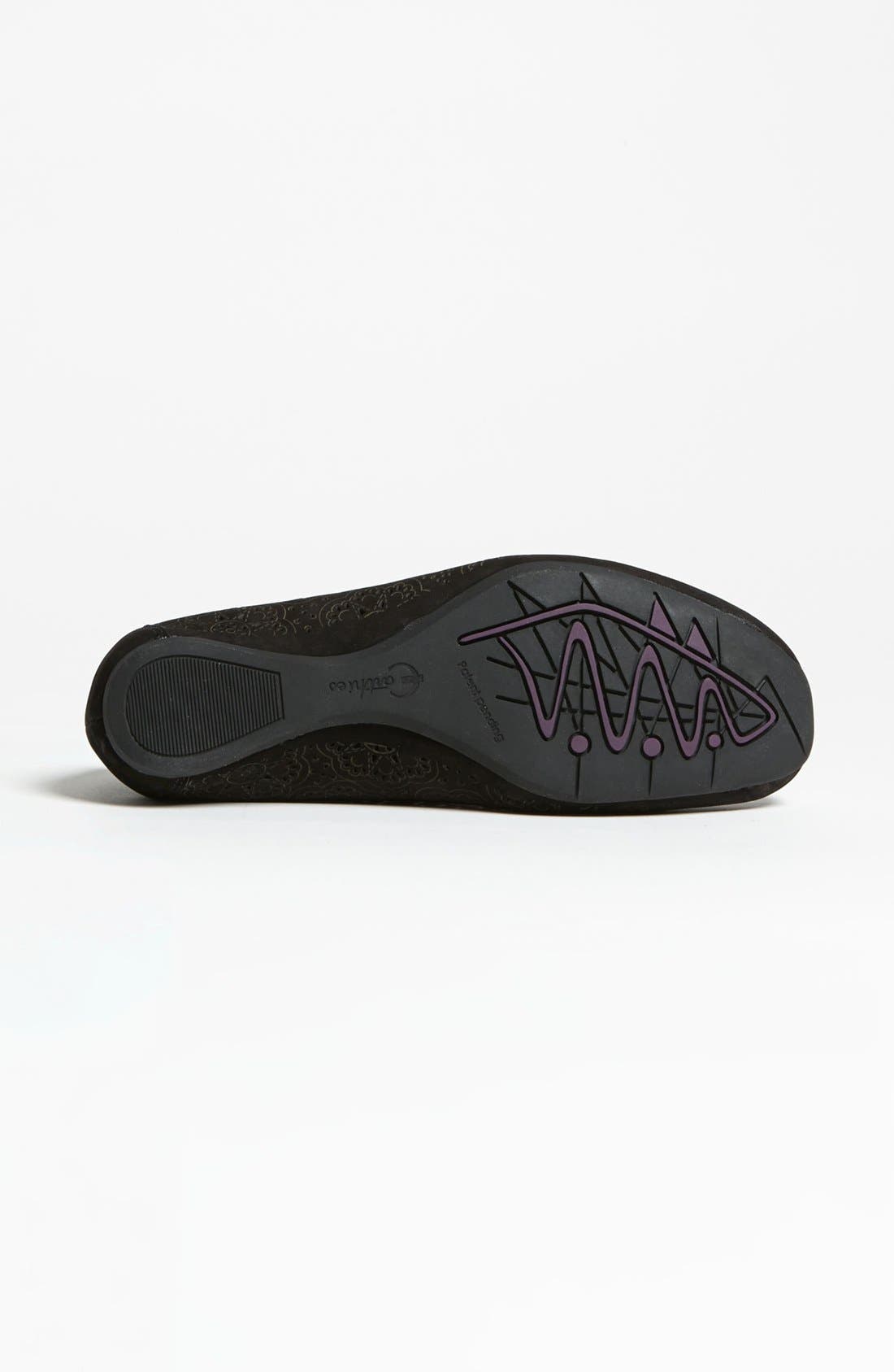 Earthies<sup>®</sup> 'Bindi' Flat, Alternate, color, 