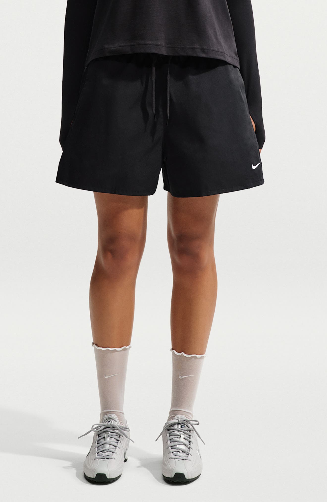 selected BLACK/ BLACK/ WHITE
