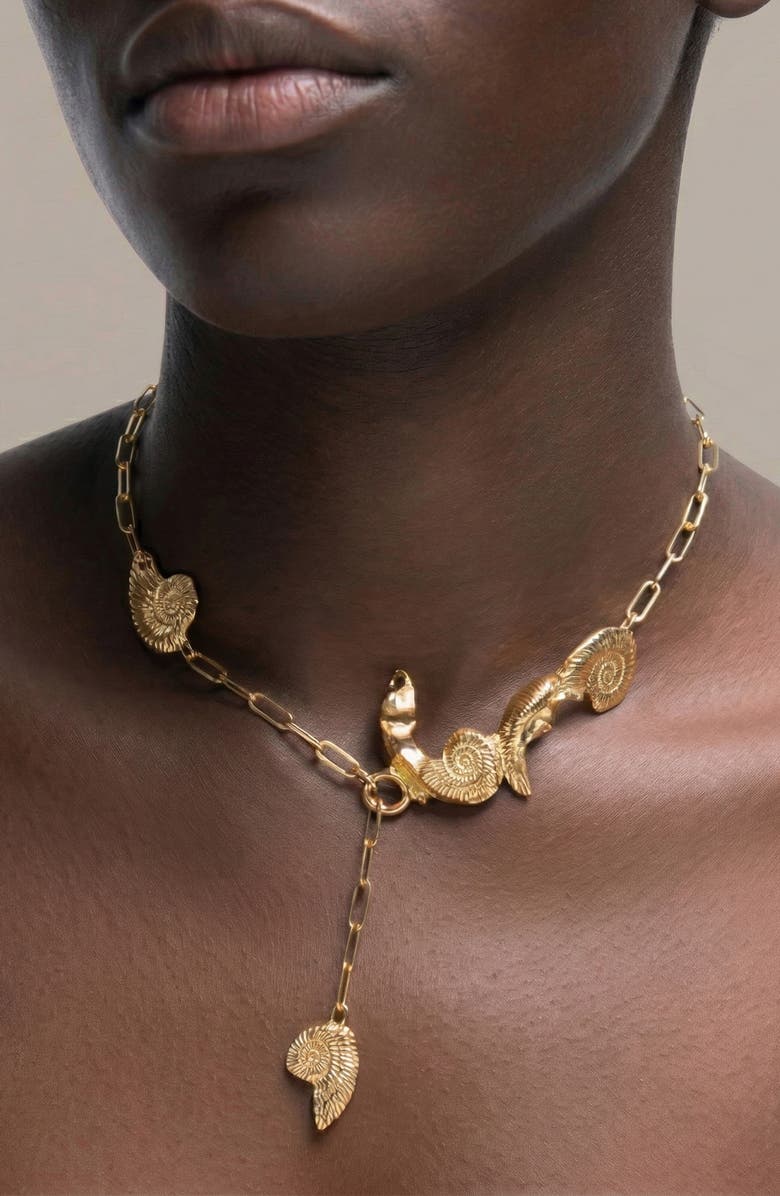 YOJ Shell Oldi Medium Necklace in Gold, Alternate, color, Gold