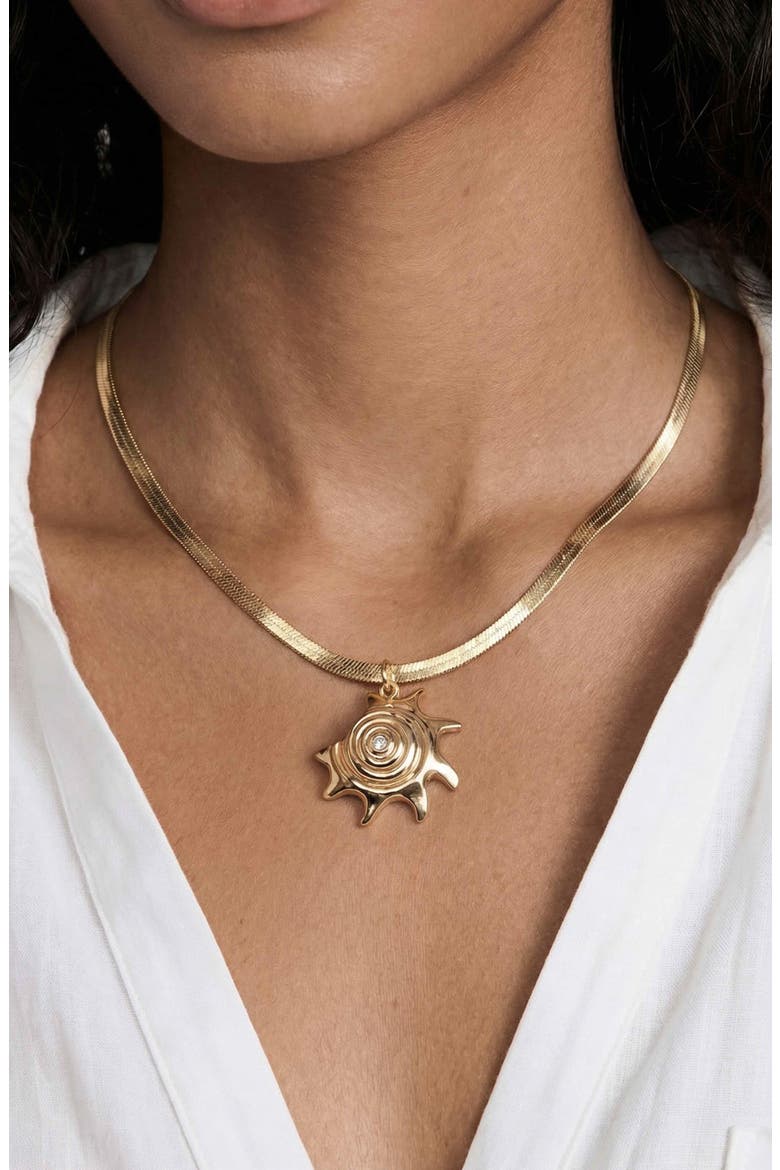 Mermaid Cove Conch Pendant Necklace, Alternate, color, GOLD