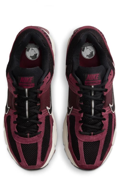 Nike Zoom Vomero 5 Premium Sneaker In Multi