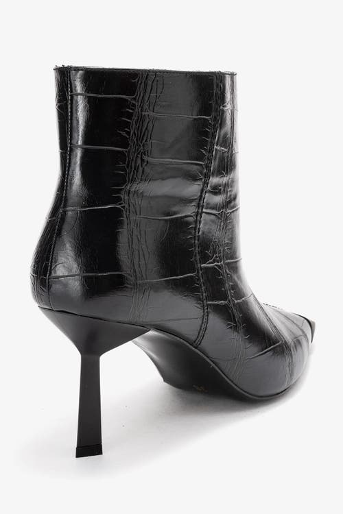 Prologue Shoes Rassel Pointed Toe Boot In Black