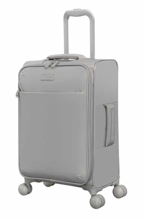 IT LUGGAGE Lustrous 22-Inch Softside Carry-On Spinner