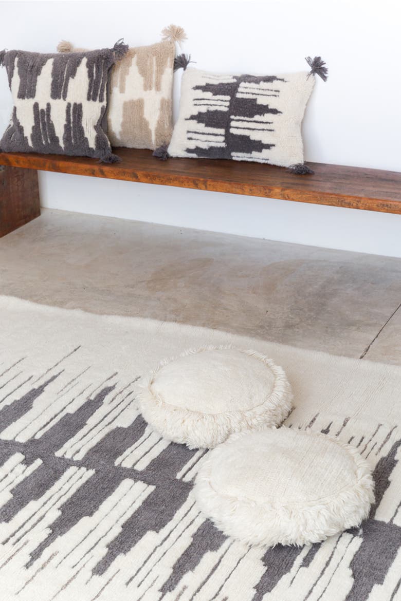 Nomad cushion Zagros, Alternate, color, Natural, Charcoal