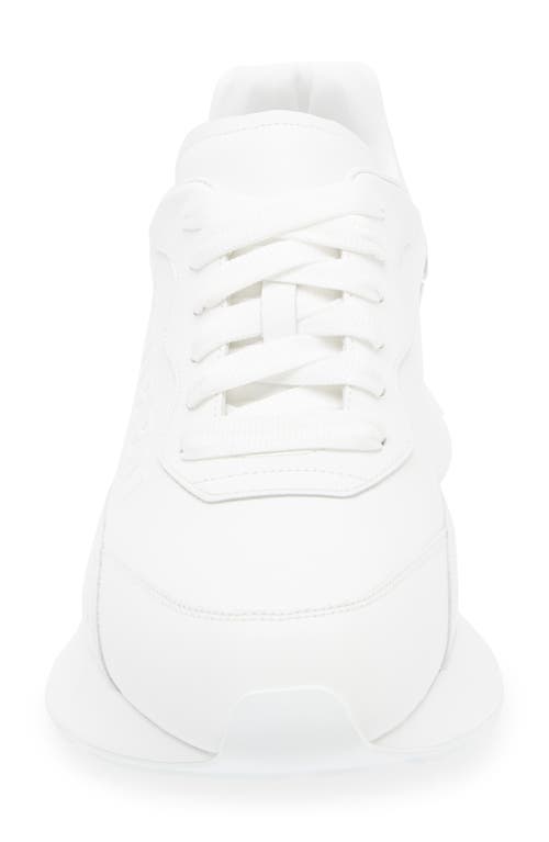 Alexander Mcqueen Mcqueen Sprint Runner Sneaker In White