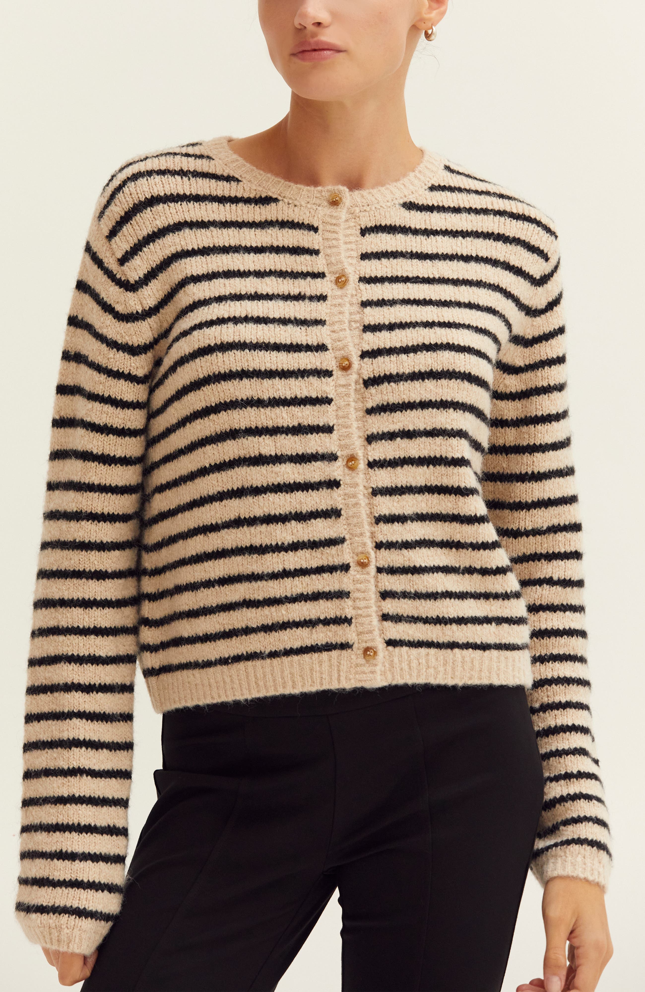 selected Oatmeal/Black