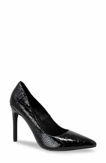 CHASE AND CHLOE Lala Pointed Toe Pump