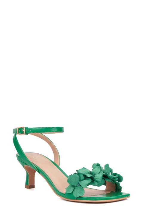 Gwendolyn Flower Strap Sandal (Women)