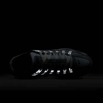 P-6000 Sneaker