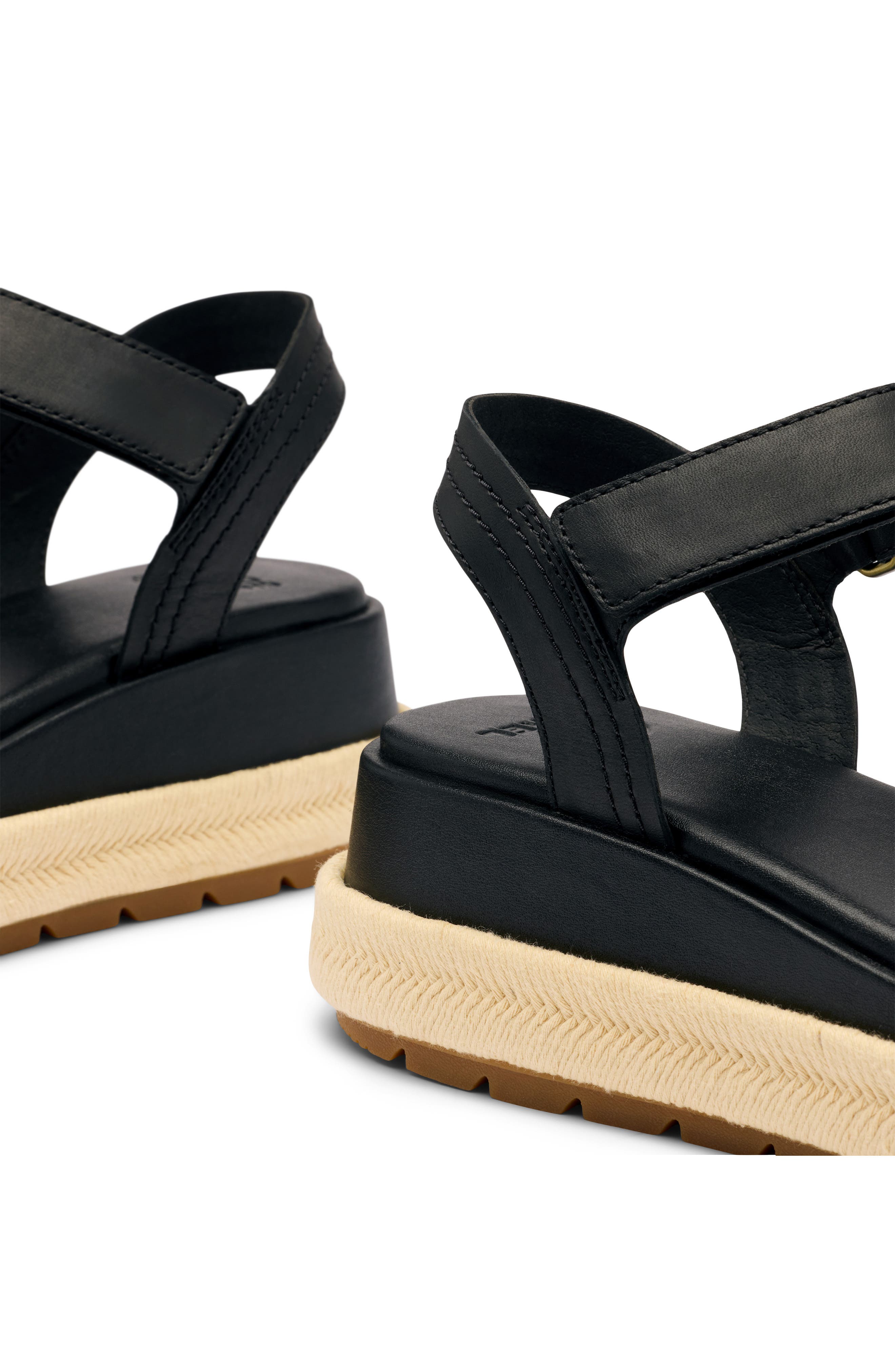 SOREL Sunpeak Ankle Strap Platform Sandal, Alternate, color, Black/ Gum 2