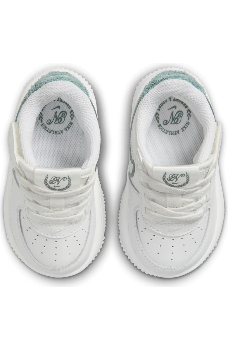 Nike Kids' Air Force 1 Low LV8 EasyOn Sneaker, Alternate, color,