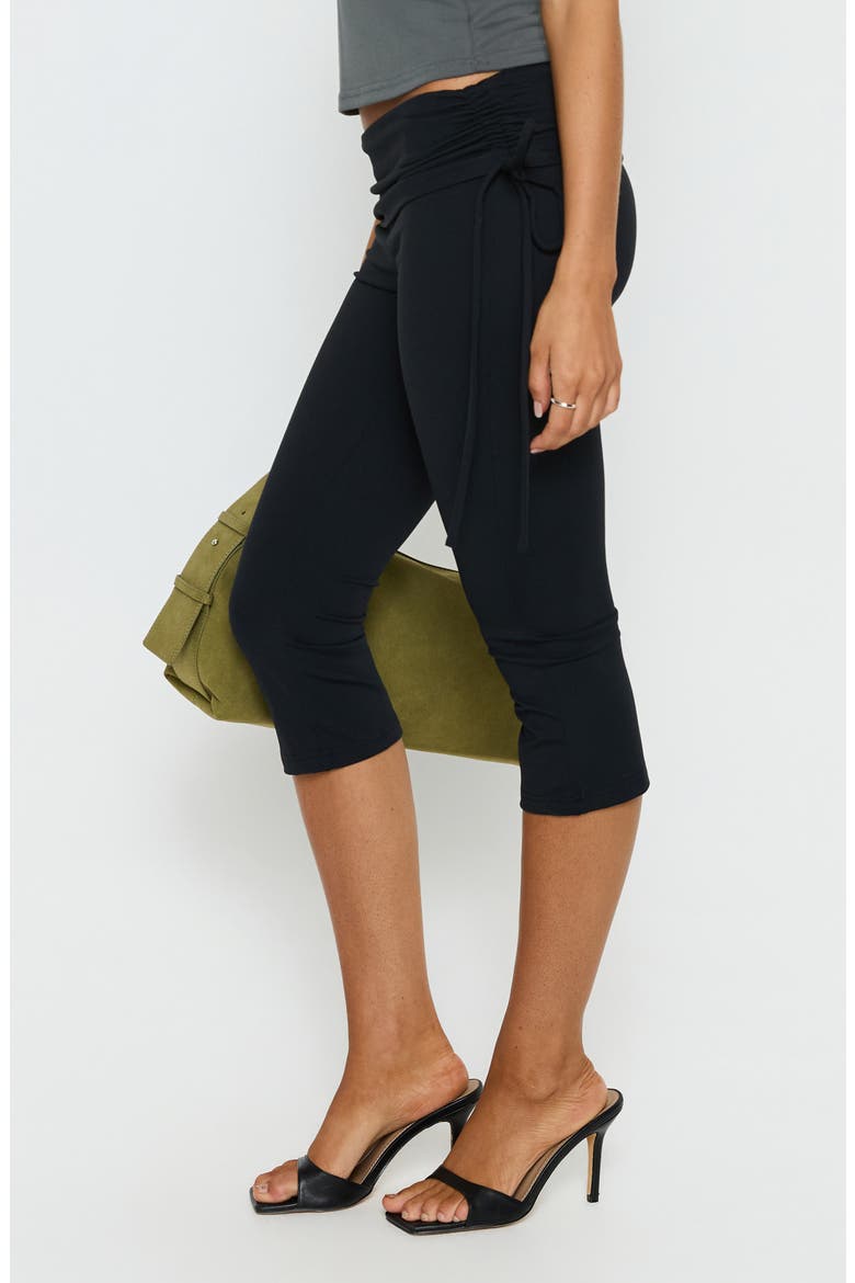 Bailor Channel Waistband Capri Pants, Alternate, color, BLACK