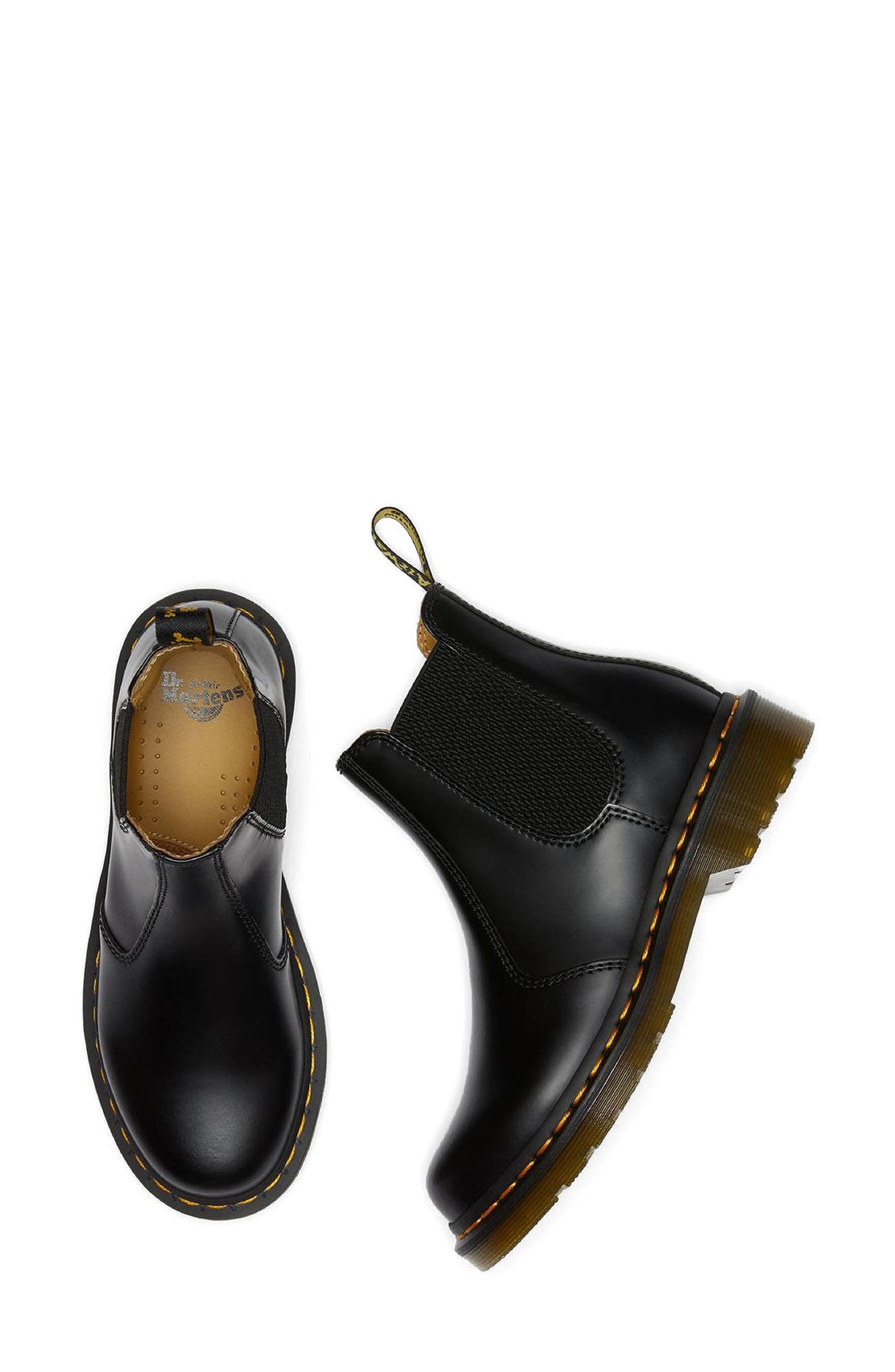 Dr. Martens 2976 Chelsea Boot, Alternate, color, 