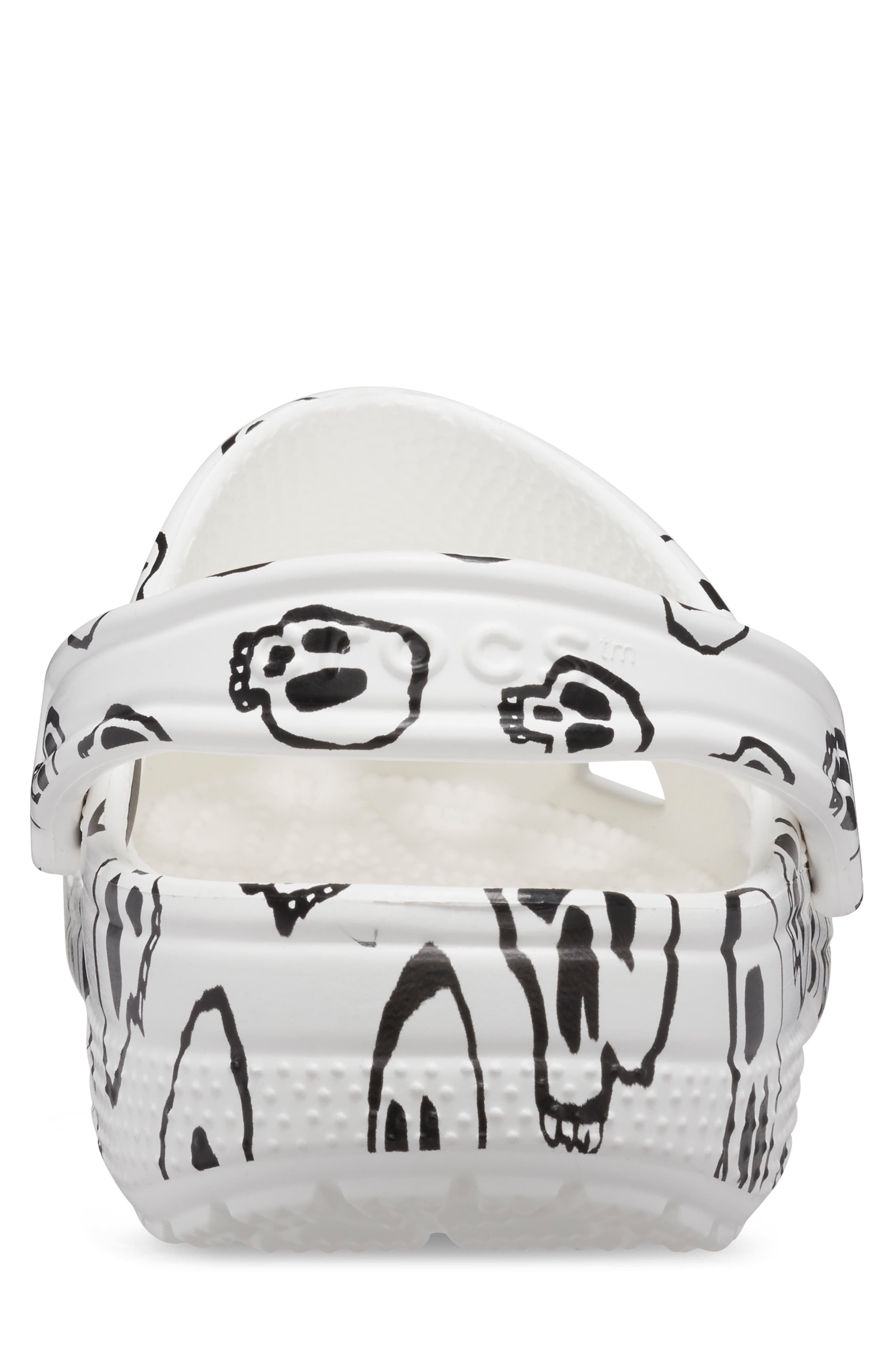 CROCS Classic Skull Print Clog, Alternate, color, 