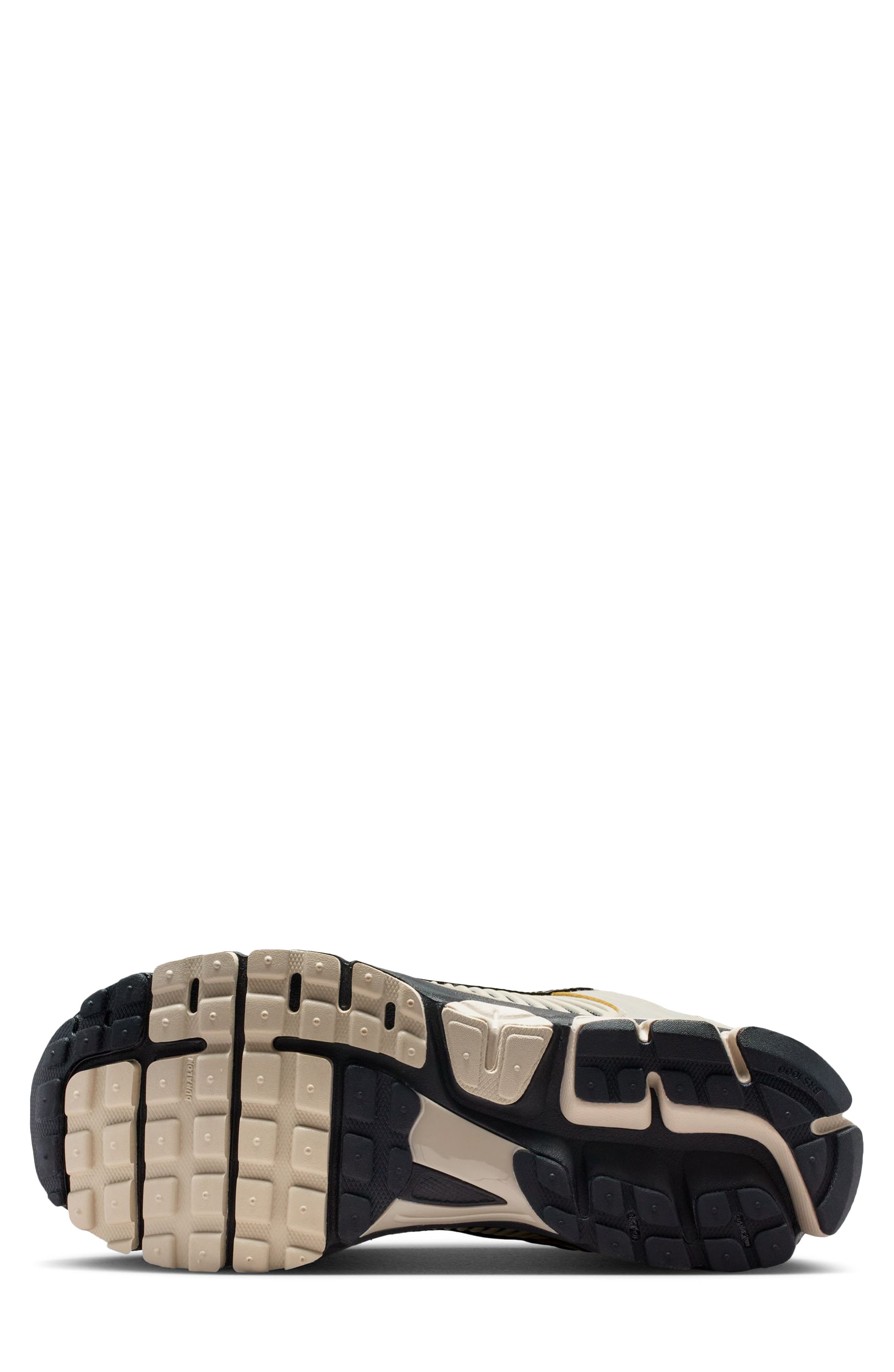 Nike Zoom Vomero 5 Sneaker, Alternate, color, 