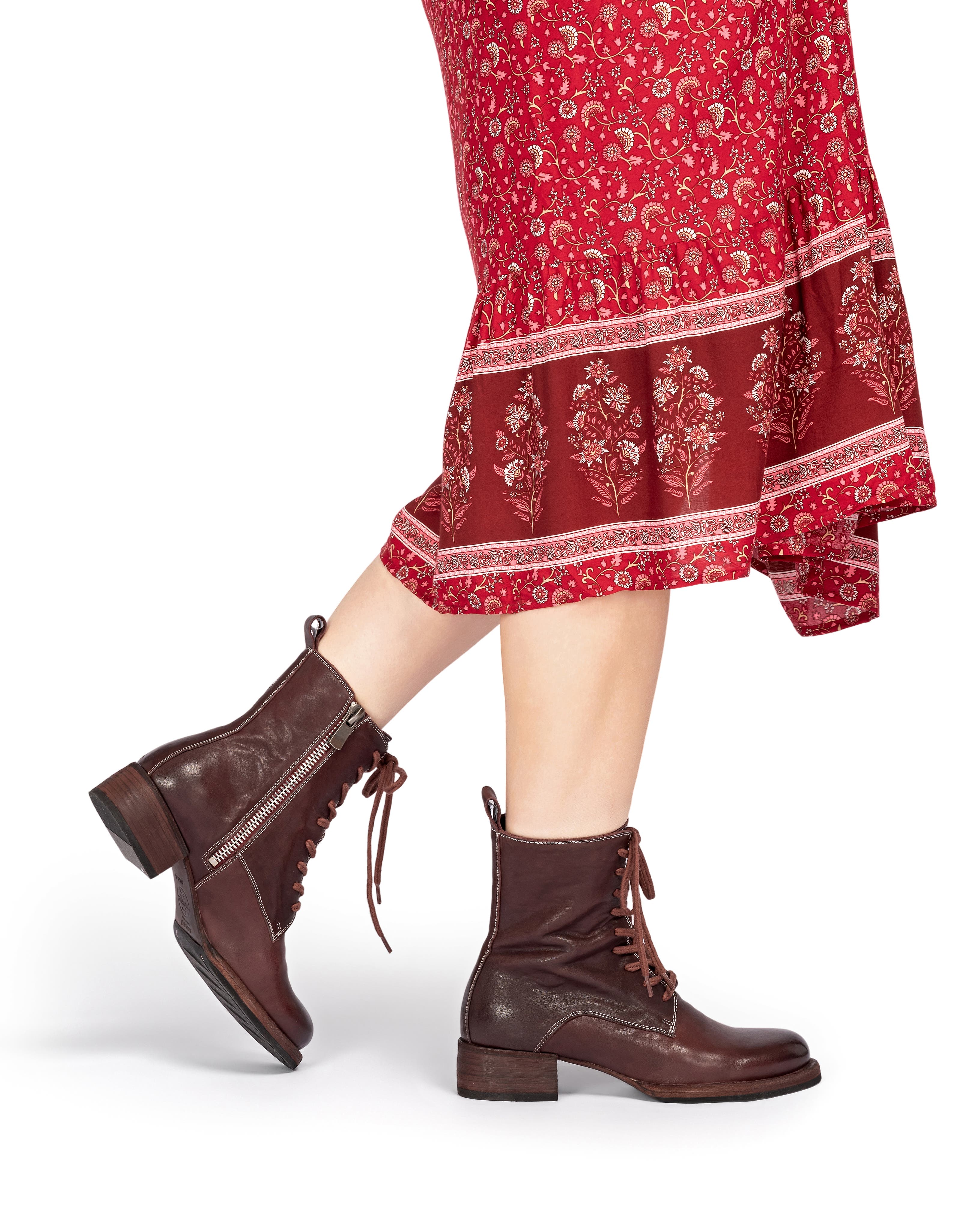 Heritage Genuine Leather Refined Lace Up Ankle Boot - image 4