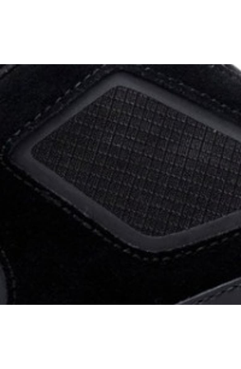 MALLET Sculpted Runner Low-Top Trainer, Alternate, color, Black