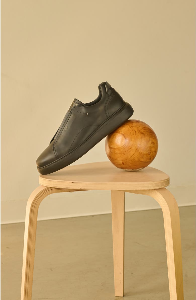 Anthony Veer Lucas Laceless Sneaker, Alternate, color, Black