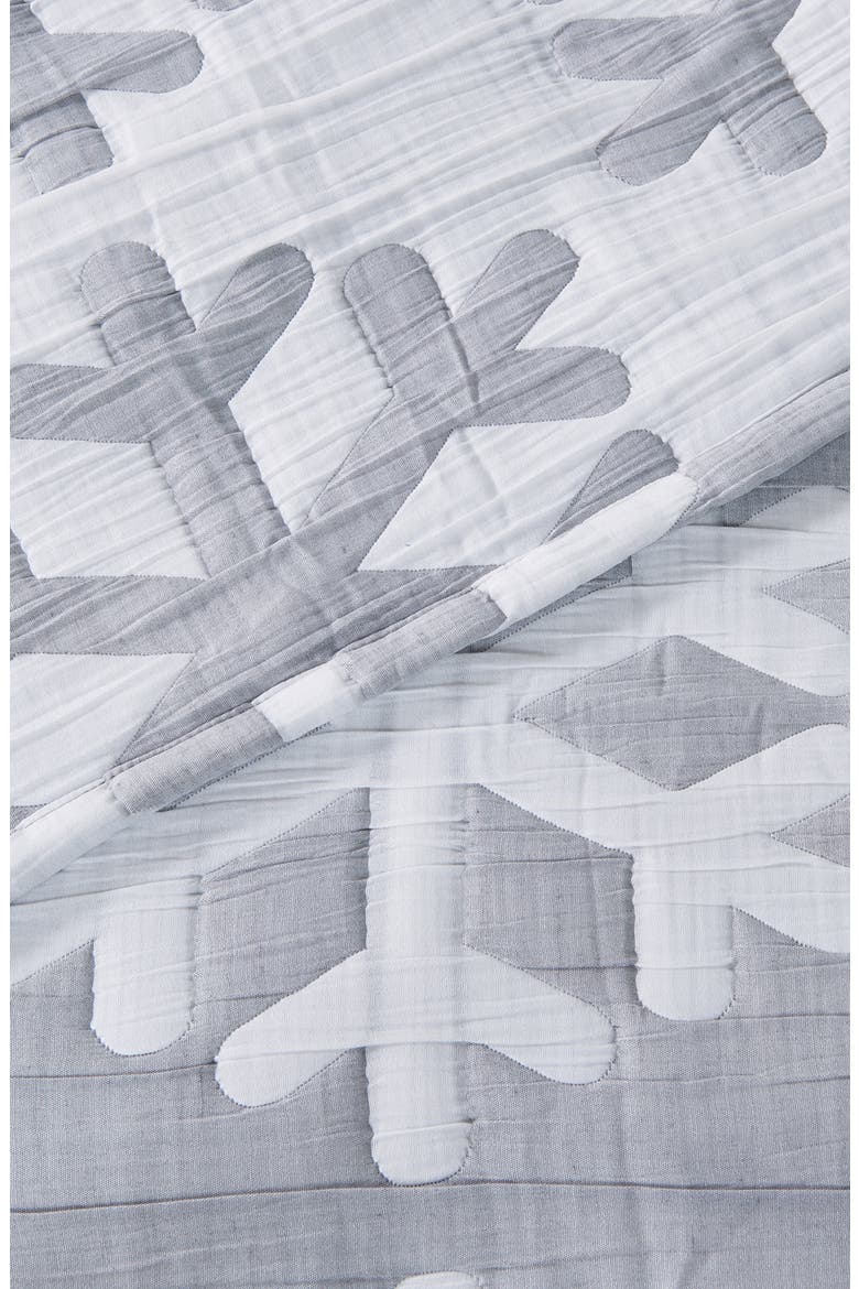 Matelass Snowflake Quilt Set, Alternate, color, GREY / WHITE