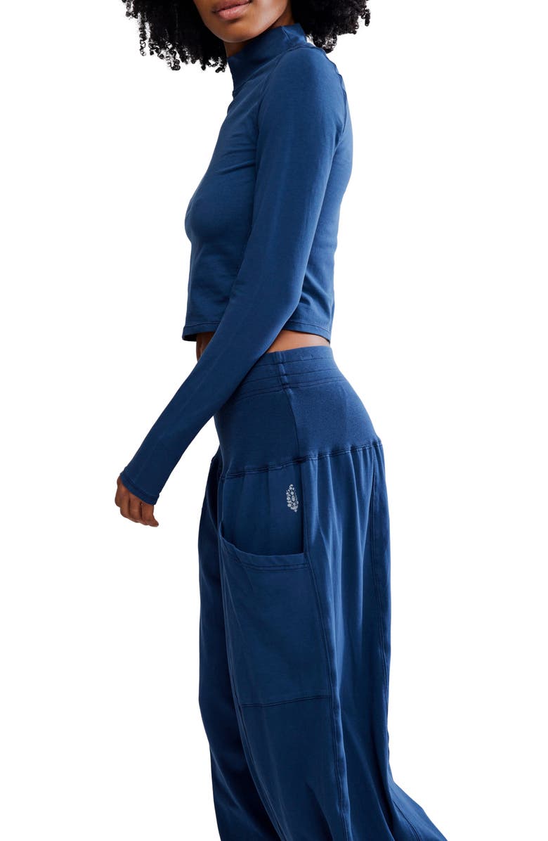 Free People Up in the Air Crop Cotton Blend T-Shirt & Sweatpants Set, Alternate, color, Midnight Navy