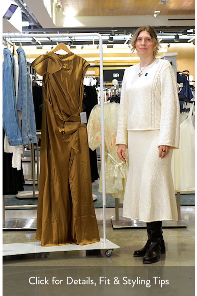 Ramshaw Metallic Pleated Satin Gown video
