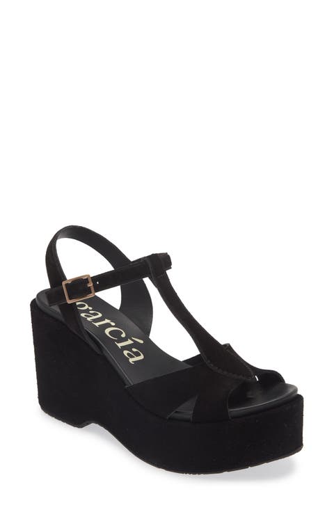 Mid heel sandal in black suede | West | Essentials