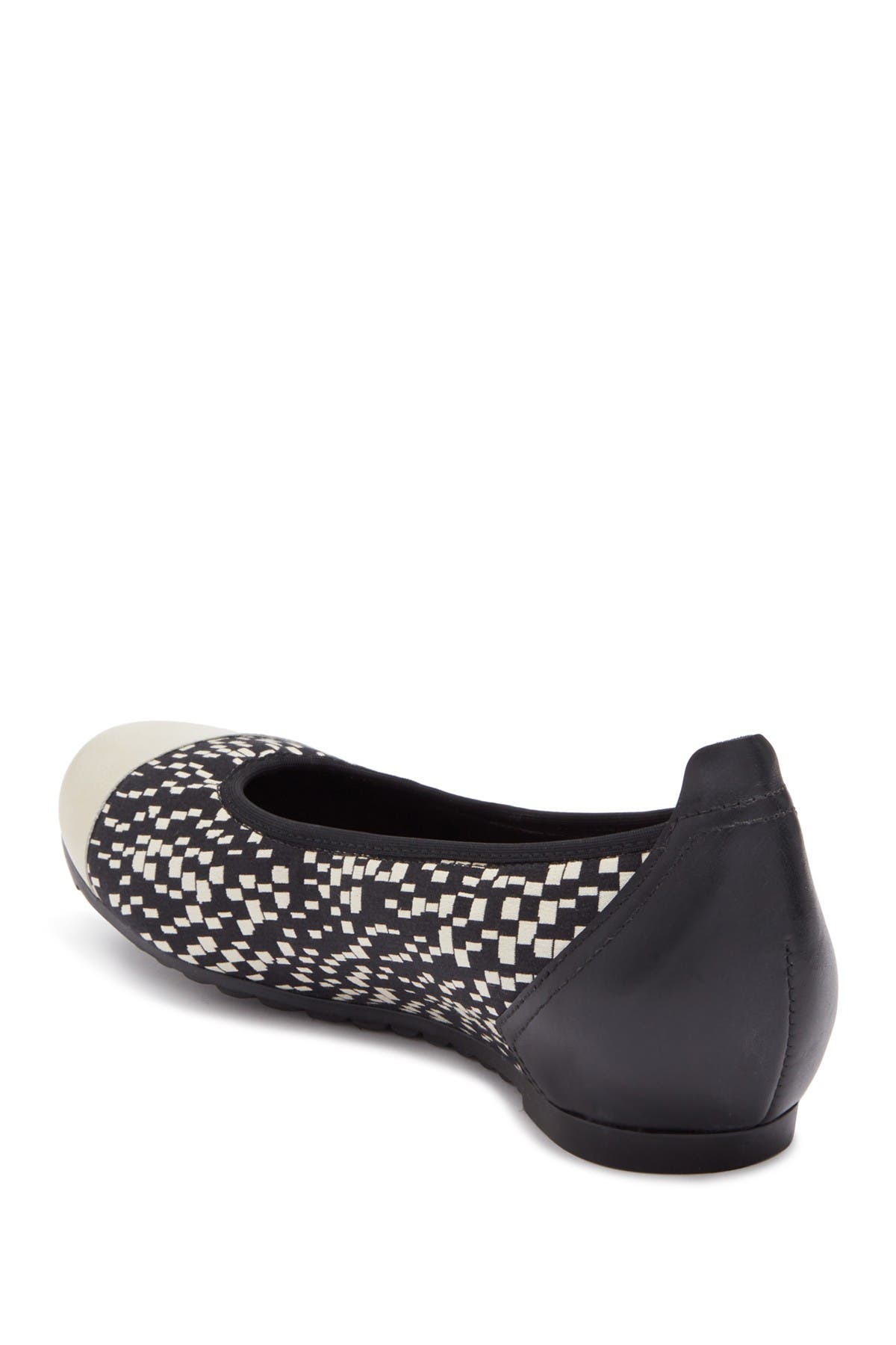 Munro Henlee Cap Toe Flat (Women) | Nordstromrack