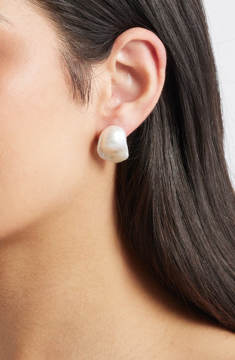 Kenneth Jay Lane Faux Pearl Stud Earrings, Alternate, color, Gold