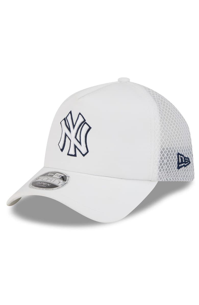 New Era Men's New Era White New York Yankees 2026 Batting Practice Apex 9FORTY Adjustable Trucker Hat, Main, color, White