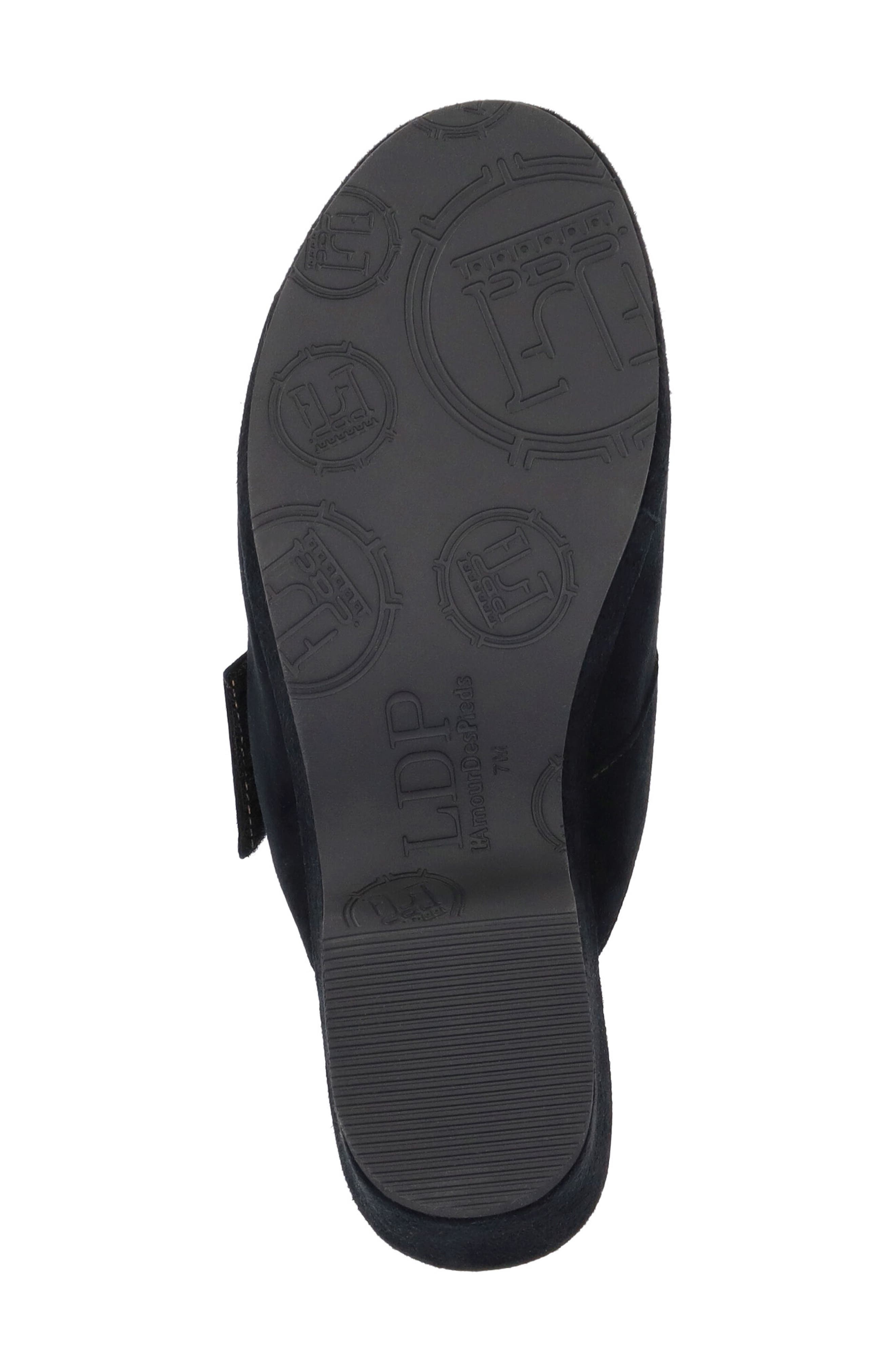 L
Amour des Pieds Minetta Sandal, Alternate, color, Black