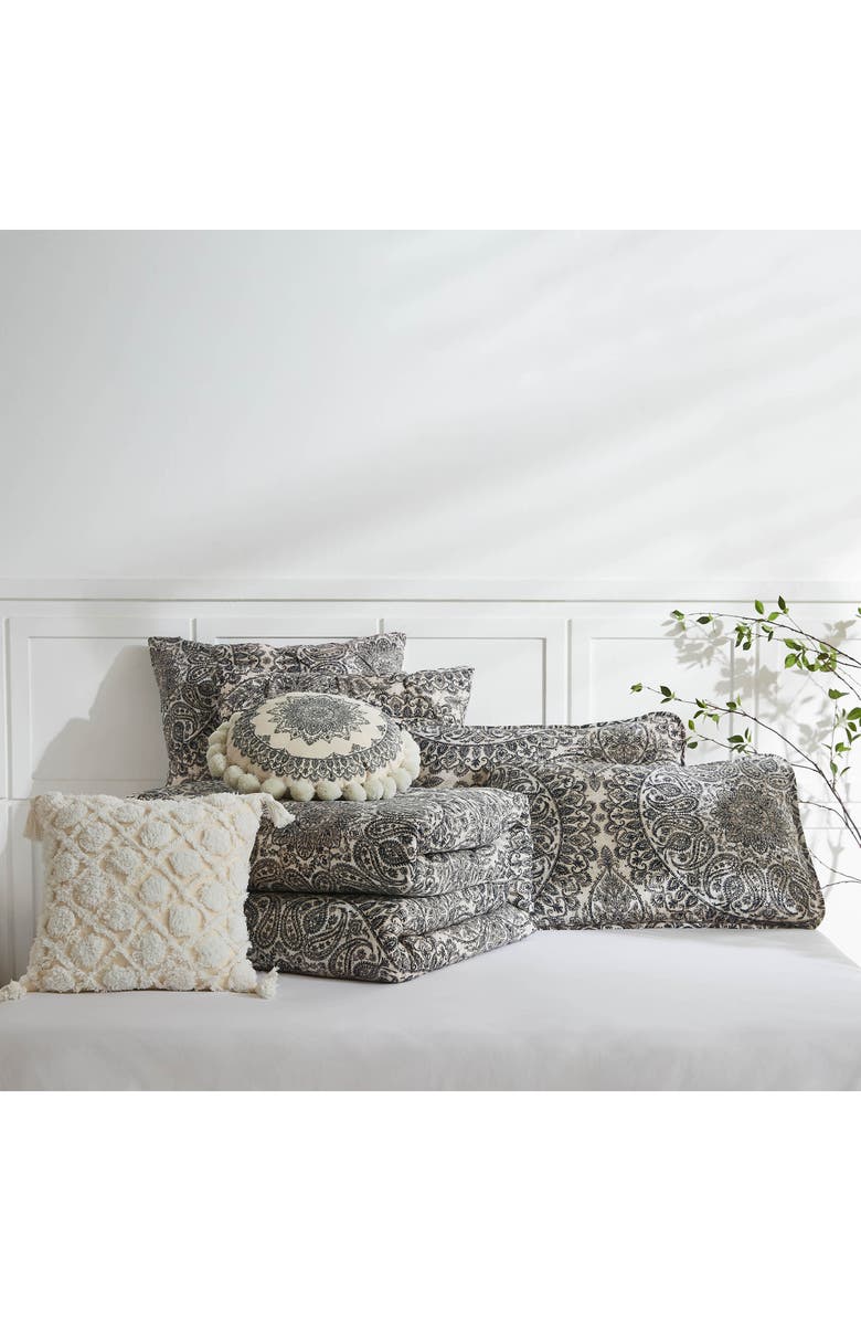 SOUTHSHORE FINE LINENS Ashanti 7-Piece Quilt Set, Alternate, color, Grey