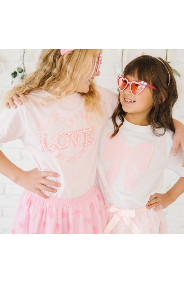 Sweet Wink Pearl Love Patch Valentine
s Day Short Sleeve T-Shirt, Alternate, color, Ballet Pink