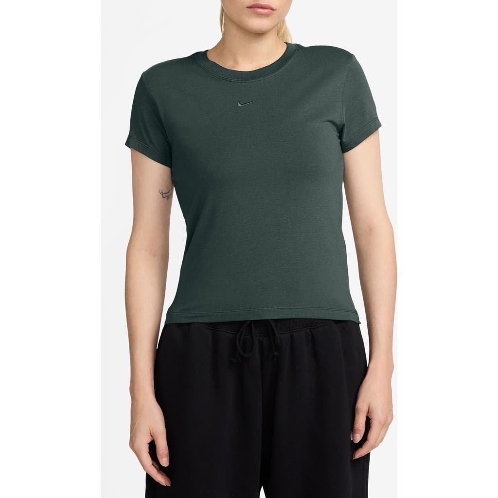 Nike Sportswear Club Chill Knit Mod Crop T-shirt In Green