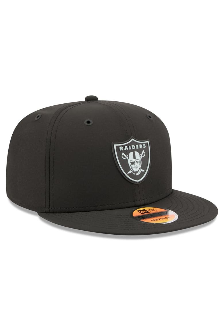 Men's New Era Black Las Vegas Raiders 2026 Sideline 9FIFTY Snapback Hat, Alternate, color, Black